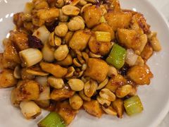 -鑫巴蜀小镇 · 水煮鱼专研店(玉桥店)