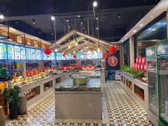 自助取餐区-姜家味锅贴小海鲜