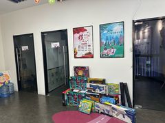 -缤纷鸟美术书法(建大校区)