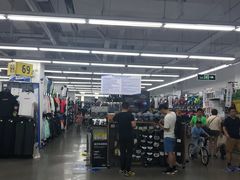 -迪卡侬(西三旗店)