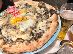 招牌黑松露蘑菇披萨-IL TEATRO 精品意大利餐厅