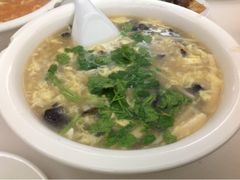 酸辣汤-南磨房食府(燕莎奥特莱斯购物中心店)