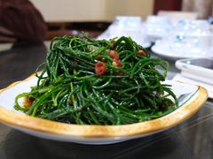 凉拌沙葱-壹阁胡羊焖饼(特色小吃街店)
