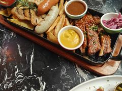 -Famous肥猫墨西哥音乐餐吧(五棵松华熙LIVE店)