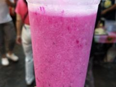 红色火龙果汁-周日夜市