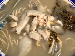 -明呈黄鱼面馆(斜土路店)