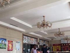 大堂-相聚青山餐厅(阎河路店)