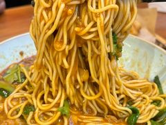 -爆炸头阿姨小四川正宗川味小吃(无任何分店)