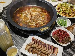 -老船舫·现做活鲜鱼馆(东郊记忆店)