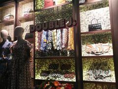 -文艺复兴百货(米兰大教堂广场店)