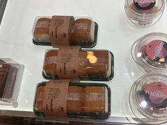 -红跑车蛋糕世界(网巾市店)