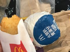 -麦当劳(中唱大厦店)
