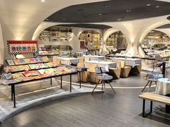 -钟书阁(珍园店)