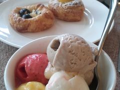 -圣丰索菲特·2 On 988 Café 自助餐厅