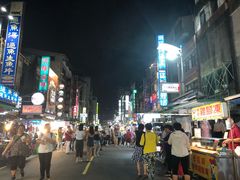 -六合夜市