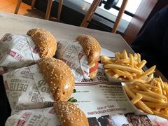 -The Habit Burger Grill 哈比特汉堡(爱琴海店)