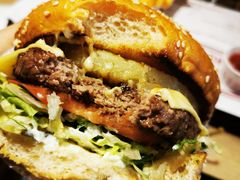 -The Habit Burger Grill 哈比特汉堡(复兴soho店)