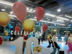 -STAR舞蹈工作室