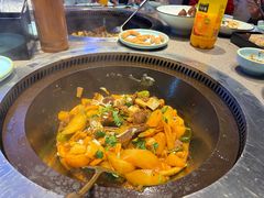 -山河屯铁锅炖·非遗东北菜(南山店)