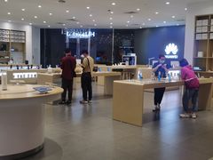 -华为授权体验店(中山公园来福士)