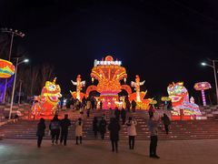 -淄博花灯齐彩城