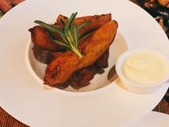 -查特花园美食广场(西单大悦城店)