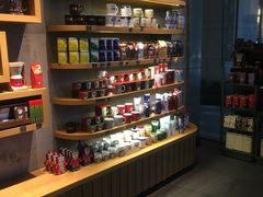 零售区-星巴克臻选(深圳嘉里建设广场店)