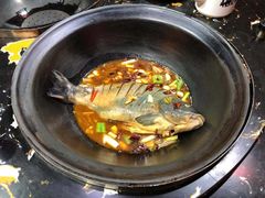 -忆乡情铁锅炖鱼饭店(延庆店)