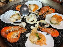 墨鱼汁海鲜饭-BROWNSTONE布朗石西班牙餐厅(富城店)