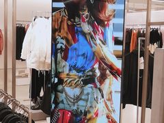 -ZARA(大上海时代广场店)