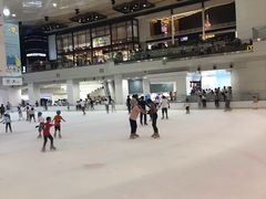 -冰纷万象滑冰场(深圳万象城店)