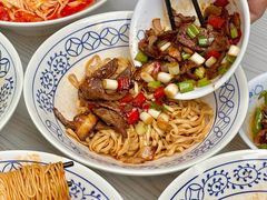 -李与白包子铺(桐梓林店)