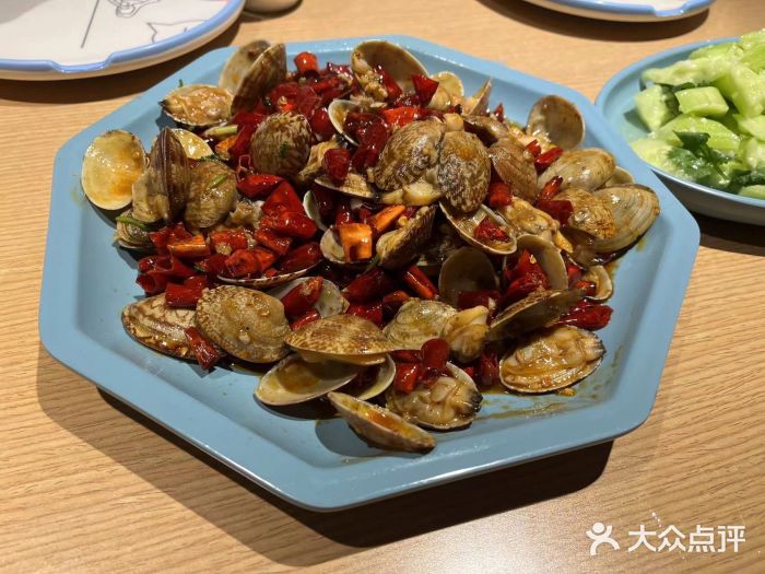 街角等你.大连海鲜烧烤.经典铁板海鲜串(西安路店)辣炒蚬子图片