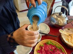 -鲁朗纳麦石锅鸡庄园