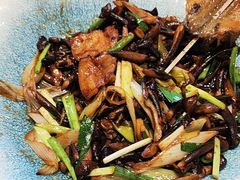 -鱼满舱·鲜活海鲜·正宗鲁菜
