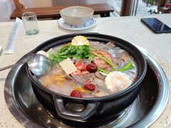 -九寨沟特色牦牛肉汤锅