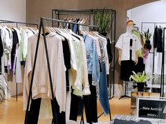 -MO&Co.(龙之梦购物公园店)