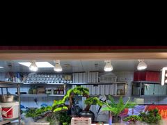 -四囍码头海鲜烧烤自助火锅(外滩南京东路悦荟广场店)