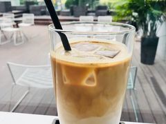 -UNI UNI(环亚凯瑟琳店)