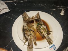 -小天鹅戴斯酒店鲸鲨百汇创作料理