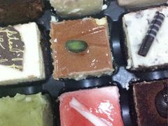 -85度C(生甜甜圈研究工坊·上海平凉店)