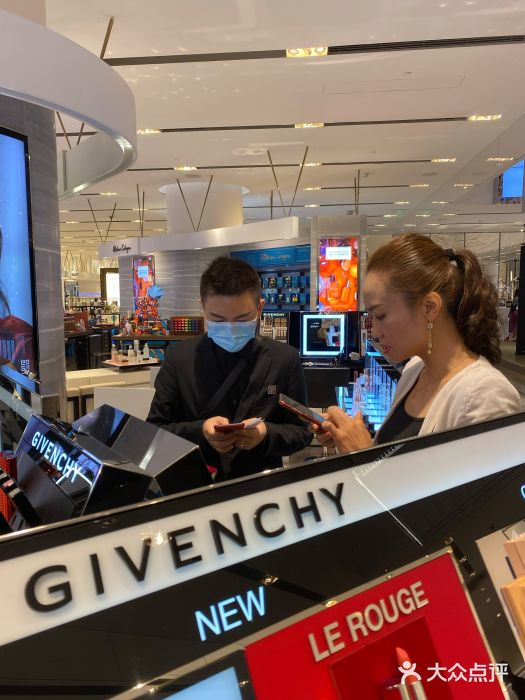givenchy(连卡佛店)-图片-成都丽人-大众点评网