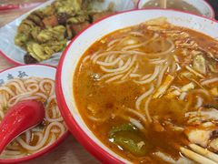 -二钢串叔麻辣烫(华龙大厦店)