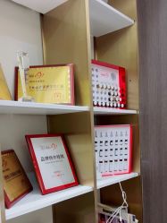 -苗方清颜·祛痘皮肤管理