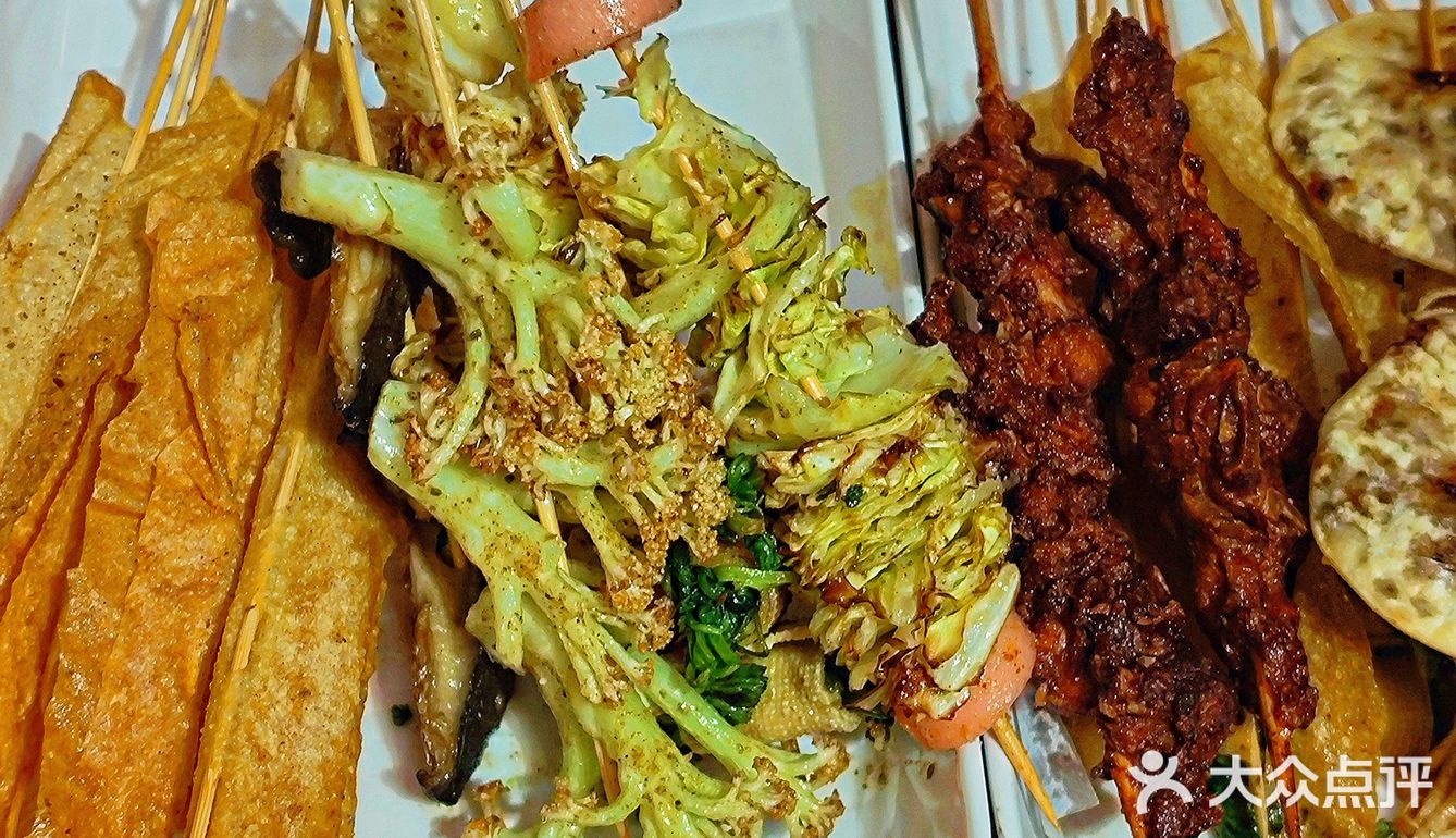 日月光新开的麻辣烫炸串，也太好吃了吧❗