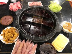 -邓莽子老火锅(中兴路总店)