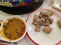-毛辣果·贵州红酸汤牛肉火锅(西单店)