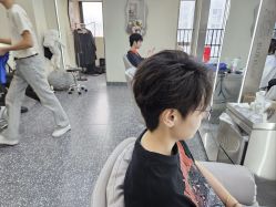 -东梵造型·烫发染发接发连锁SALON