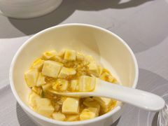 蟹粉豆腐-屋里厢上海菜馆