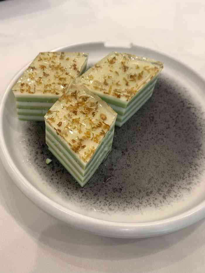 银灯食府"位置几好,就海珠广场上盖.价格还可-大众点评移动版